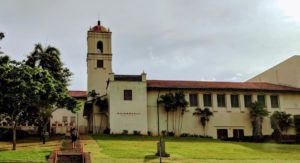 ブルーノ マーズ インターナショナルな家族 同棲中の彼女は誰 Maddie S Trend Blog Honey Bun New York